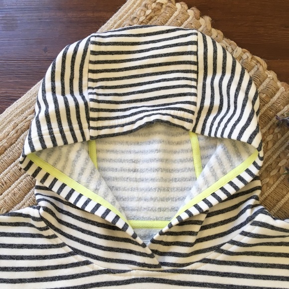 Lou & Grey Striped Blouson Sleeve Hoodie - Picture 5 of 7